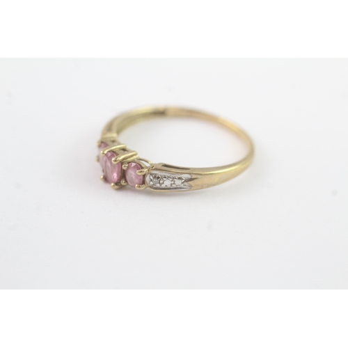 171 - 9ct gold pink sapphire diamond ring (1.9g) Size T