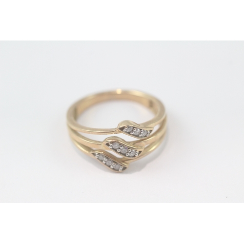 220 - 9ct gold diamond dress ring (3.4g) Size N
