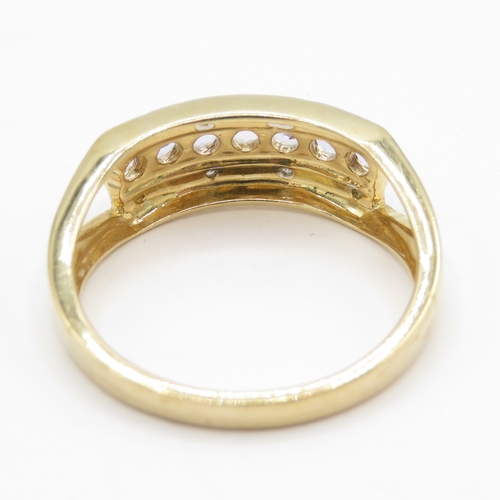 188 - 9ct gold diamond and tanzanite triple row ring (3.3g) Size Q