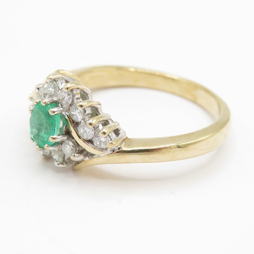 190 - 9ct gold diamond and emerald cluster ring (4g) Size P