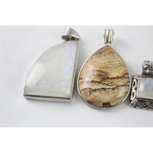 211 - Collection of Sterling Silver Gemstone Pendants inc. Malachite x 5 (78g)