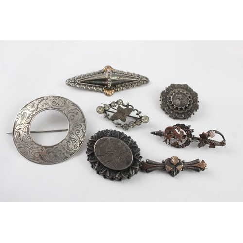 223 - Collection of Antique Silver Brooches inc. Victorian, Paste, Aesthetic x 7 (47g)