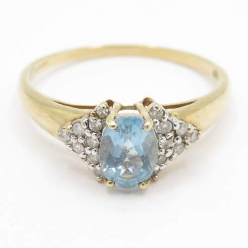 9ct gold aquamarine & diamond dress ring (2.1g) Size T