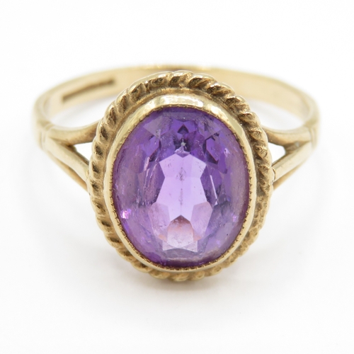 103 - 9ct gold vintage amethyst dress ring (2.3g) Size M