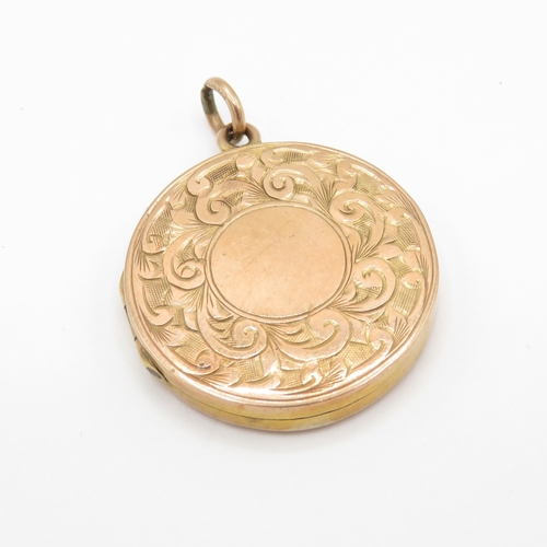 105 - 9ct gold antique scroll patterned locket (4.2g)
