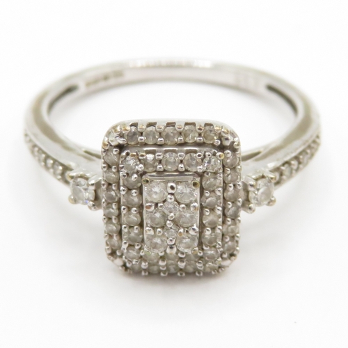 116 - 9ct gold diamond dress ring (2.8g) Size M