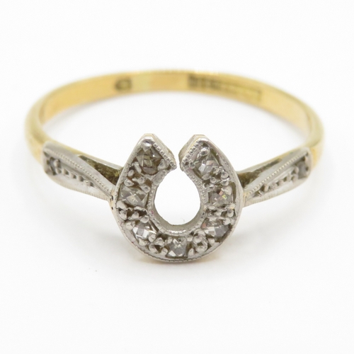 195 - 18ct gold and platinum diamond horseshoe ring (2.2g) Size Q