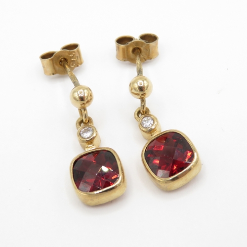 77 - 9ct gold garnet & diamond drop earrings (2.2g)