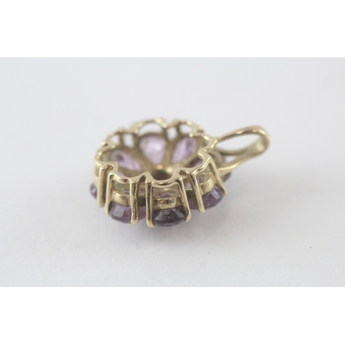 102 - 9ct gold amethyst cluster pendant (4.6g)
