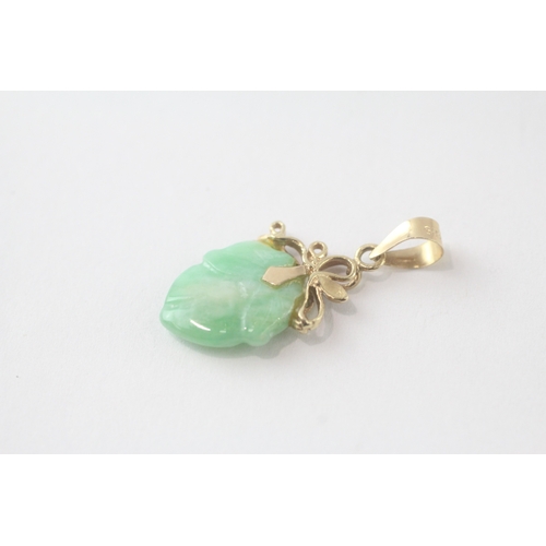 114 - 14ct gold carved jade pendant (1.3g)