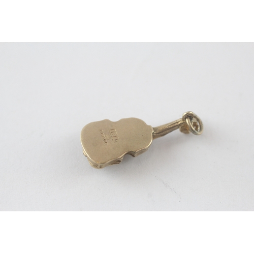 79 - 9ct gold vintage violin charms (1.9g)