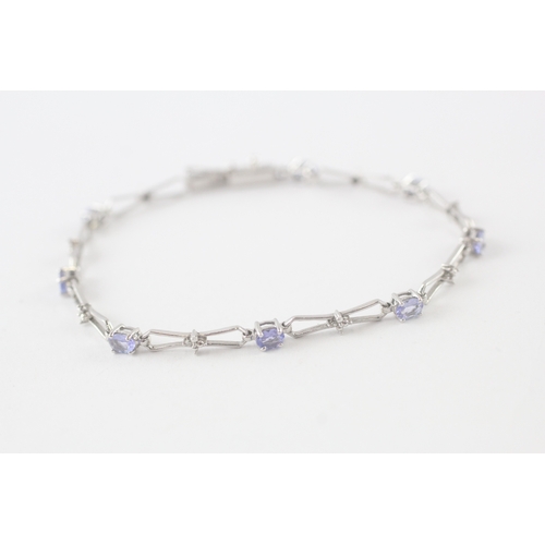 94 - 9ct gold tanzanite & diamond bracelet (3.4g)