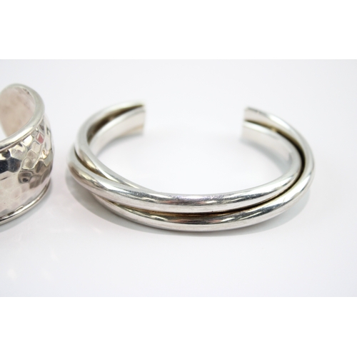 231 - Collection of Sterling Silver Bangles, inc. Torque, Modernist x 3 (93g)