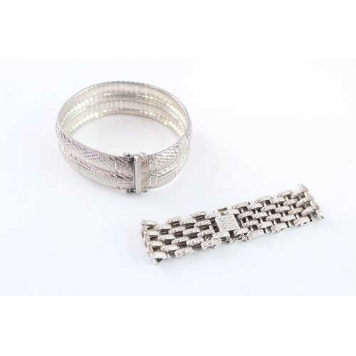 236 - Collection of Sterling Silver Bracelets, inc. Omega Link, Brick Link x 2 (67g)