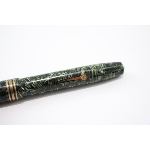 380 - Vintage Conway Stewart 58 Green Fountain Pen 14ct Gold Nib Writing