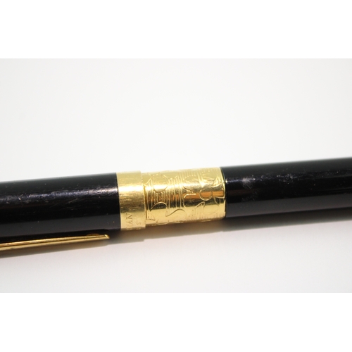 383 - Waterman Elegance Black Lacquer & Gold Plated Fountain Pen 18ct Nib Writing