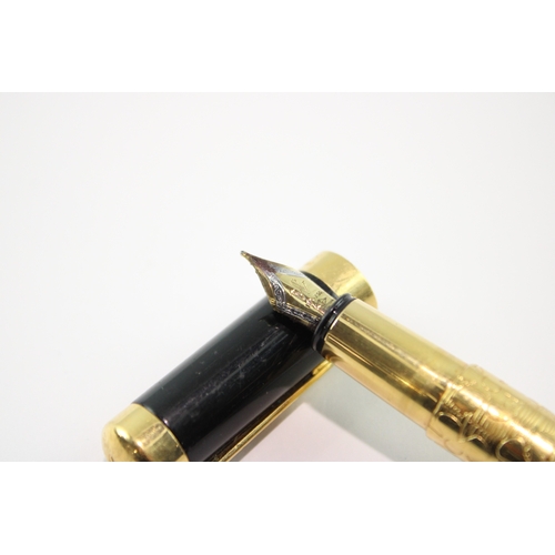 383 - Waterman Elegance Black Lacquer & Gold Plated Fountain Pen 18ct Nib Writing