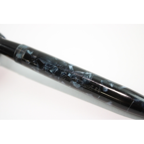 387 - Vintage Conway Stewart 58 Navy Fountain Pen 14ct Gold Nib Writing