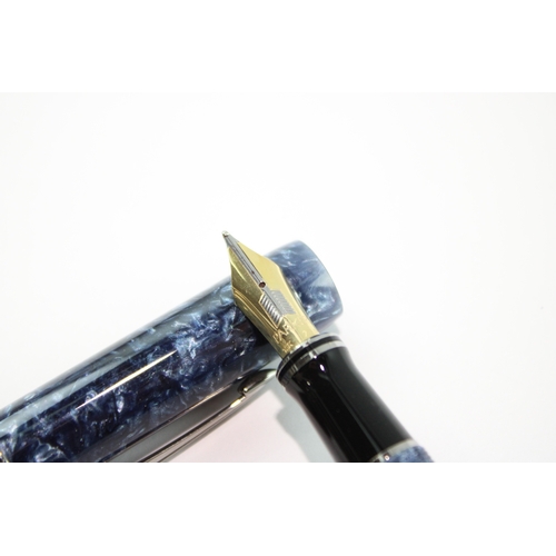 391 - Parker Duofold International Blue Lacquer Fountain Pen 18ct Gold Nib Writing