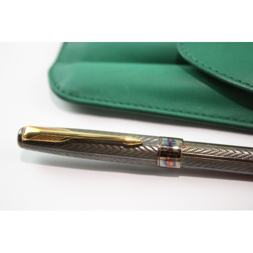 396 - Vintage Parker Sonnet .925 Silver Fountain Pen Set w/ 18ct White Gold Nib 60g