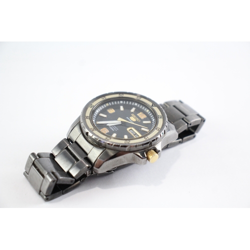 365 - Seiko 5 Sports Divers Watch Automatic SPARES & REPAIRS