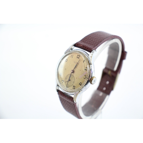 366 - Glaco Small Seconds Hand-Wind Watch WATCH RUNS