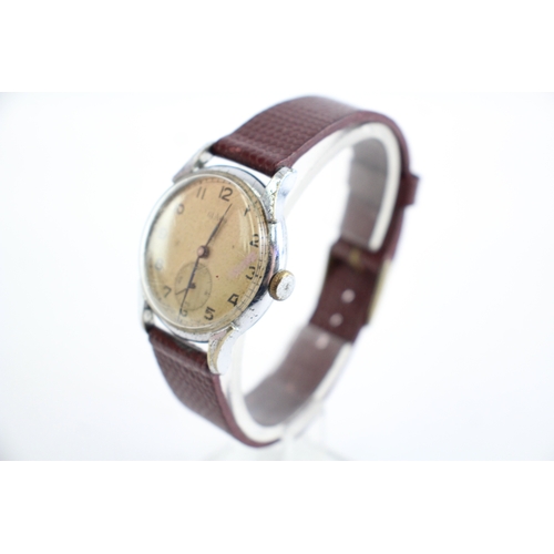 366 - Glaco Small Seconds Hand-Wind Watch WATCH RUNS