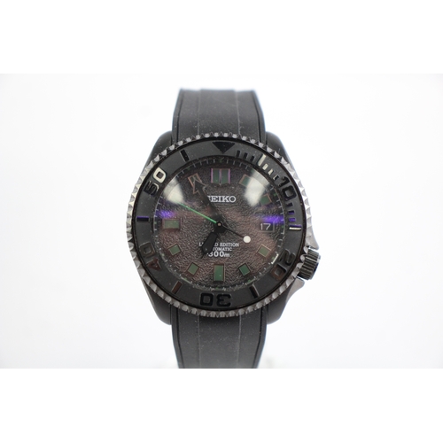 370 - Seiko MOD Divers Style Watch Automatic WATCH RUNS