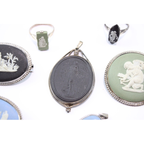 207 - Collection of Sterling Silver Wedgwood Jewellery, inc. Jasperware x 8 (64g)