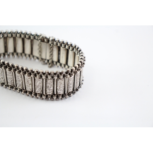 211 - Sterling Silver Antique Bracelet, w/ Etched, Safety Chain, Box Clasp (37g)