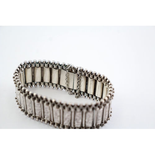 211 - Sterling Silver Antique Bracelet, w/ Etched, Safety Chain, Box Clasp (37g)