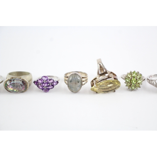 219 - Collection of Sterling Silver Gemstone Rings, inc. Garnet, Labradorite x 10 (68g)