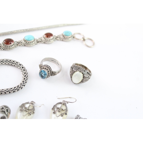 223 - Collection of Sterling Silver Suarti Jewellery, inc. Amber, Gemstone, Mother of Pearl x 8 (156g)