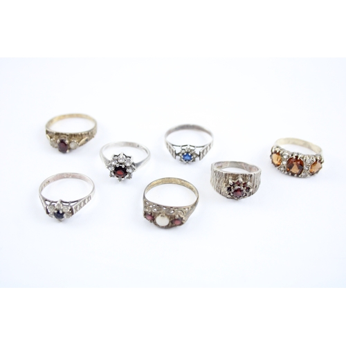 231 - Collection of Sterling Silver Rings, inc. Mid Century, Opal, Garnet x 7 (22g)