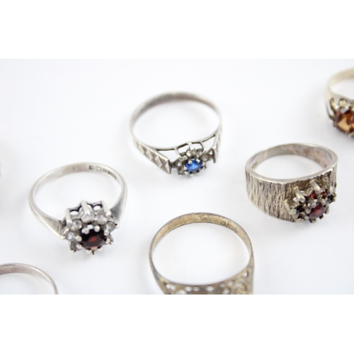 231 - Collection of Sterling Silver Rings, inc. Mid Century, Opal, Garnet x 7 (22g)