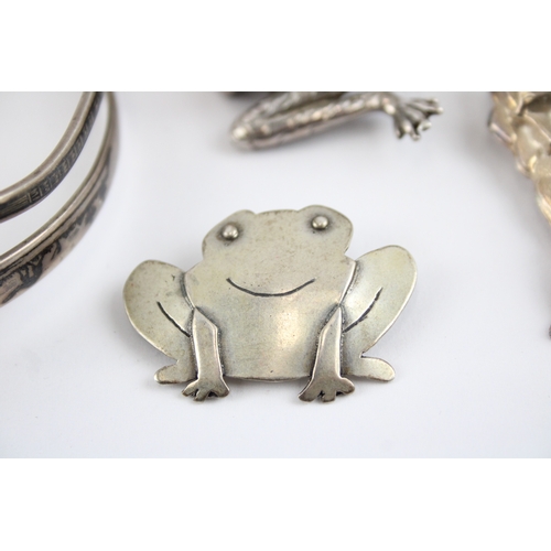 233 - Collection of Sterling Silver Animal Jewellery, inc. Bangle, Frog, Brooch x 5 (89g)