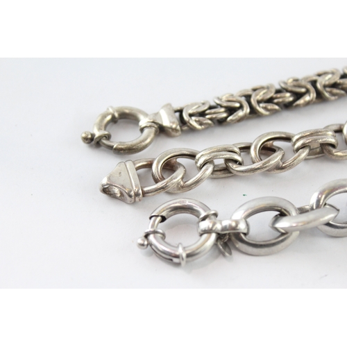 238 - Collection of Sterling Silver Bracelets, inc. Buoy Clasp, Byzantine, Belcher x 3 (103g)