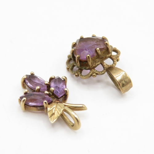 183 - Pair of 9ct gold amethyst pendants inc heart and grapes (1.8g)