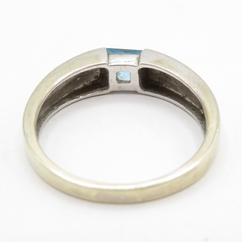 186 - 9ct white gold topaz solitaire ring  (3.2g) Size Q