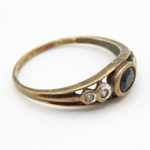196 - 9ct gold sapphire and white gemstone  (1.7g) Size P 1/2