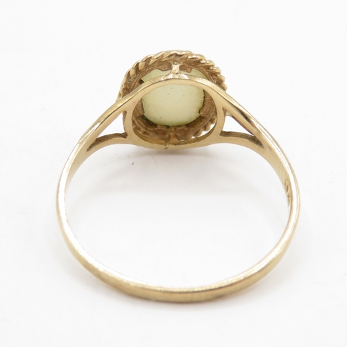 198 - 9ct gold hallmarked Birmingham opal solitaire ring  (1.4g) Size M