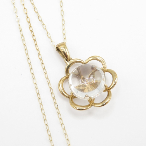 81 - 9ct gold cabochon cut rock crystal pendant necklace (2.4g)