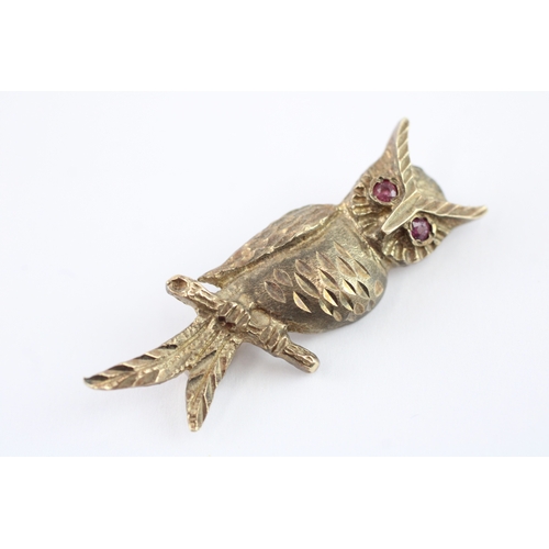 2 - 9ct gold vintage ruby owl brooch (6g)