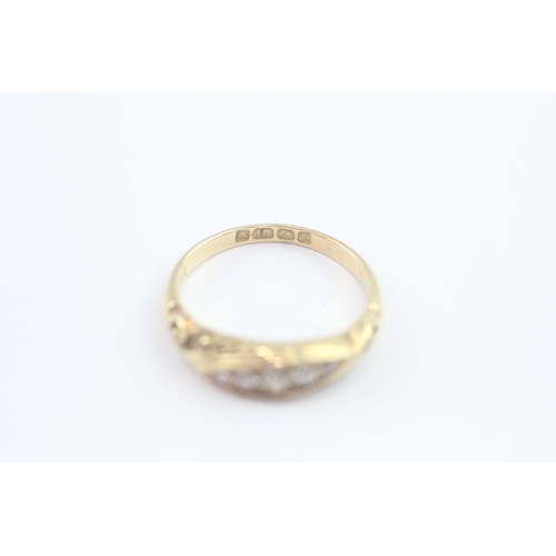 18ct gold diamond five stone ring (3.5g) Size M
