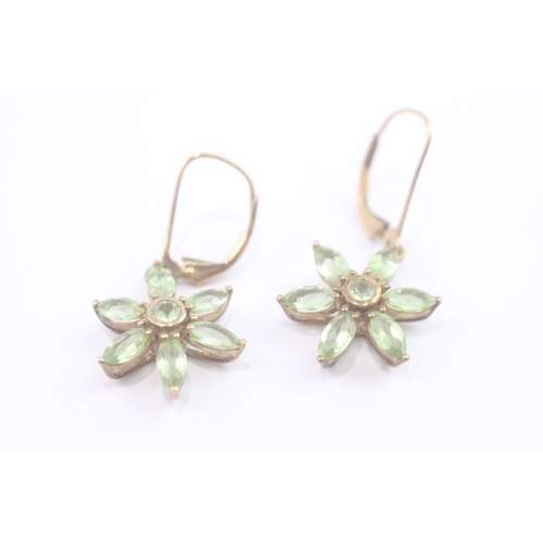 62 - 9ct gold peridot floral drop earrings (3.4g)