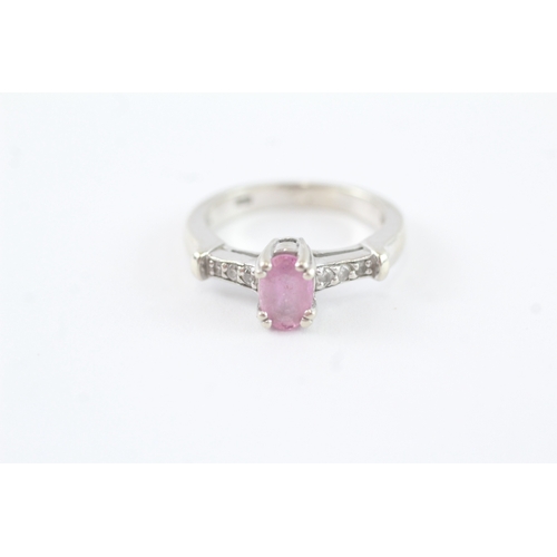 65 - 14ct white gold diamond and pink sapphire dress ring (4.9g) Size L 1/2