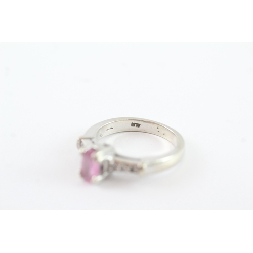 65 - 14ct white gold diamond and pink sapphire dress ring (4.9g) Size L 1/2