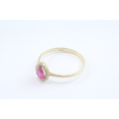 7 - 9ct gold synthetic ruby & white gemstone dress ring (1.4g) Size Q