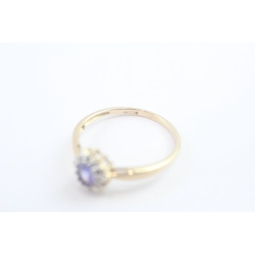 95 - 9ct gold diamond and tanzanite cluster ring (1.7g) Size O 1/2