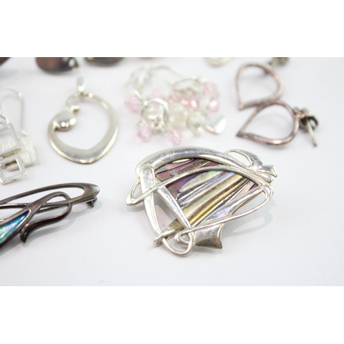 Collection of Sterling Silver Malcolm Gray Jewellery inc. Celtic x 10 (44g)
